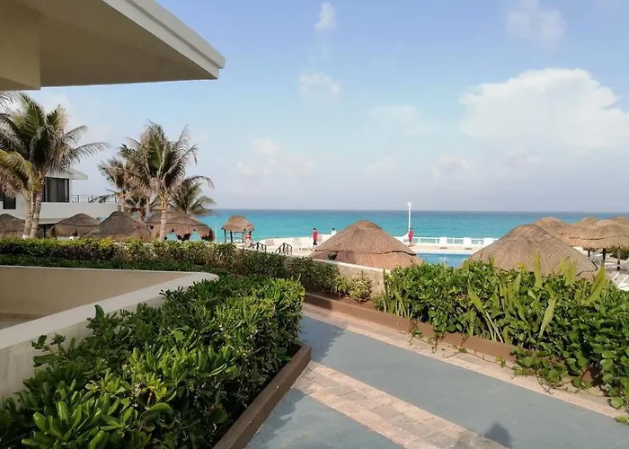 Confortable Depa En Condominio Frente Al Mar!